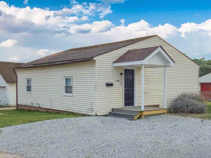 3440 N Harding St - Photo 2 of 22