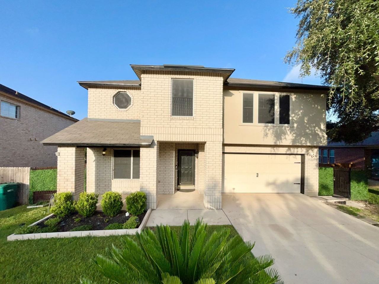 11205 Forest Pass Ct