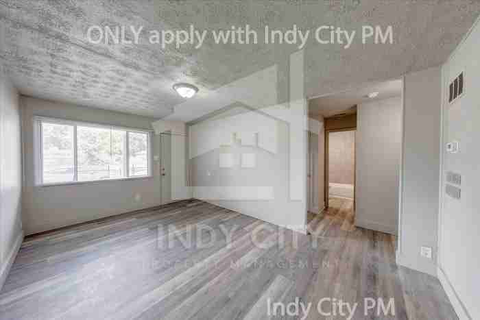 3209 E 26th St - Photo 3 of 18