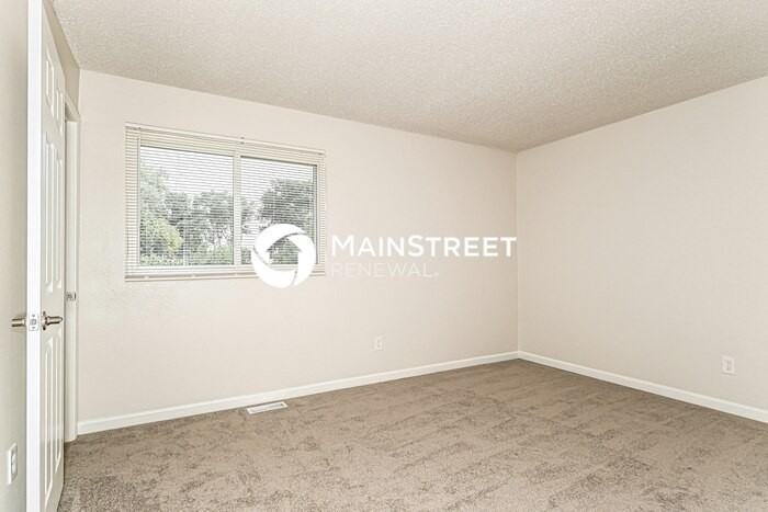 6 Green Valley Dr - Photo 4 of 18