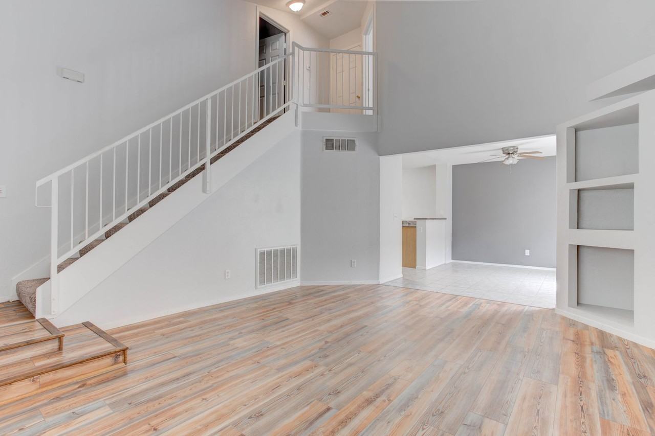 690 Ambling Gait Ave - Photo 2 of 28