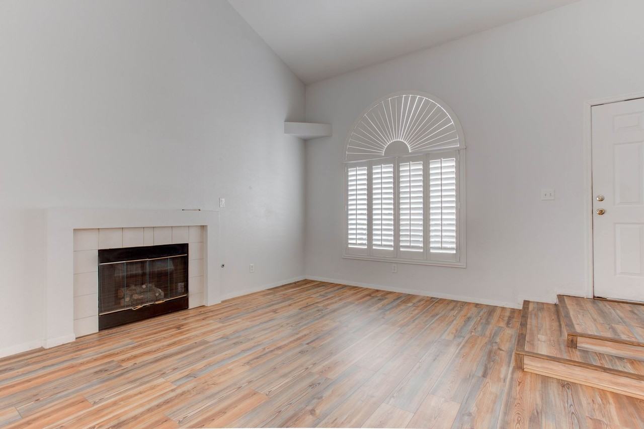 690 Ambling Gait Ave - Photo 4 of 28