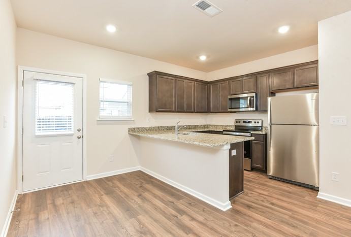 8071 Logan Dr - Photo 3 of 10