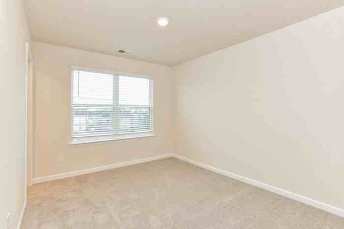 8071 Logan Dr - Photo 5 of 10