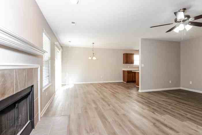 904 Flying Sun Dr - Photo 6 of 17
