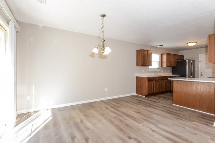 904 Flying Sun Dr - Photo 7 of 17