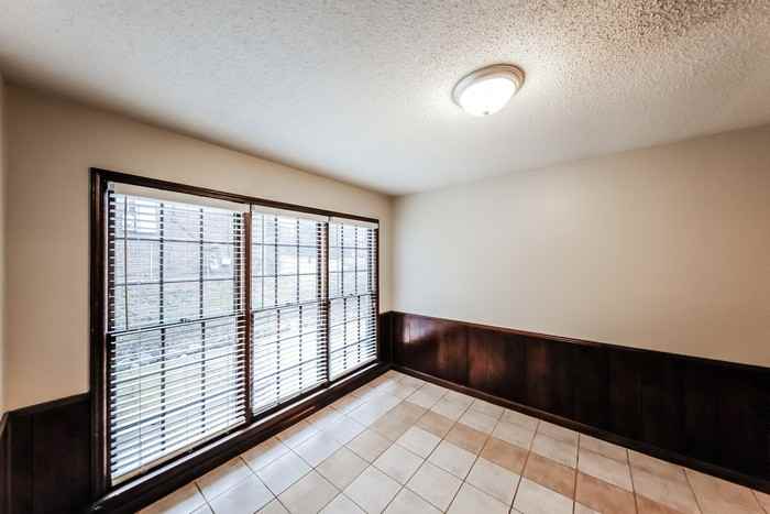 3722 Woodhill Rd - Photo 6 of 13