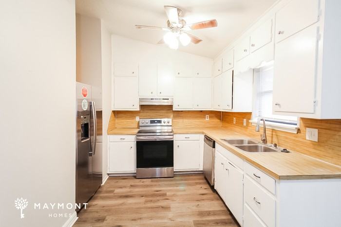 3975 Tanglewood Rd - Photo 7 of 12