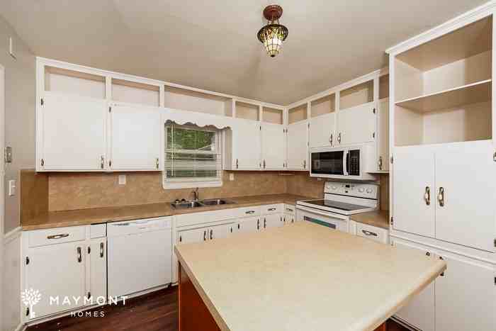 339 Donna Dr - Photo 7 of 12