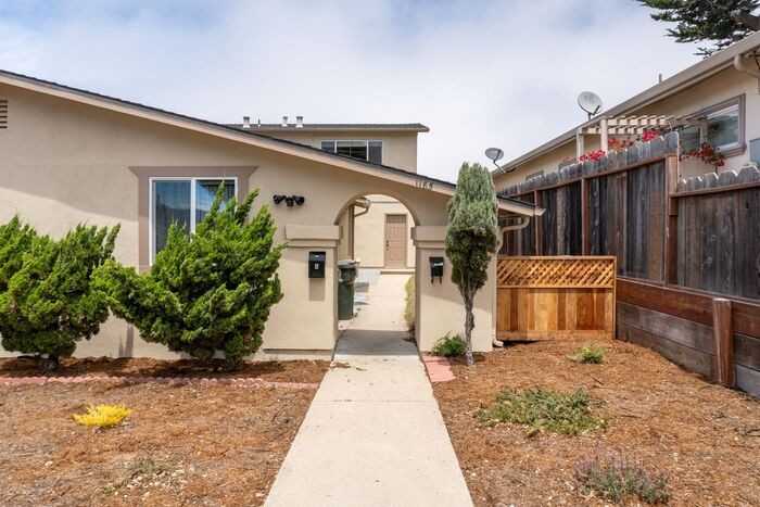 1185 Amador Ave #B - Photo 2 of 32