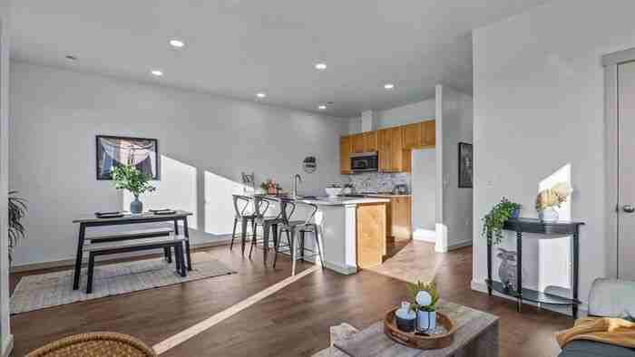 2772 Caspian Way #C - Photo 5 of 28