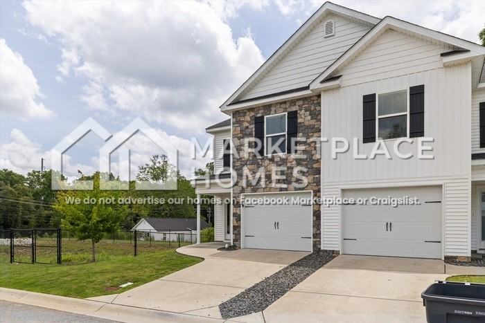 120 Downsbury Rd - Photo 5 of 39