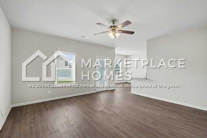 225 Wl Miller Dr - Photo 7 of 28