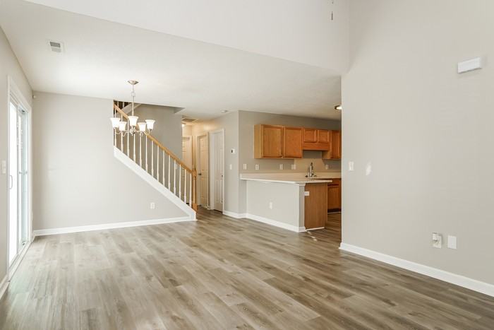 7513 Brighton Hill Ln - Photo 4 of 17