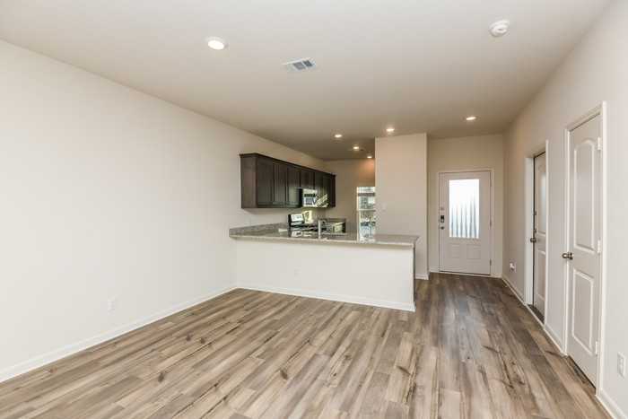 10900 Gray Mare Dr - Photo 6 of 17