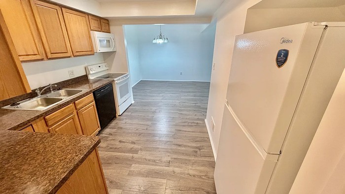 8323 Karam Blvd #4 - Photo 5 of 18
