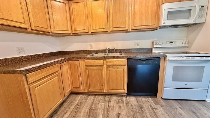 8323 Karam Blvd #4 - Photo 6 of 18