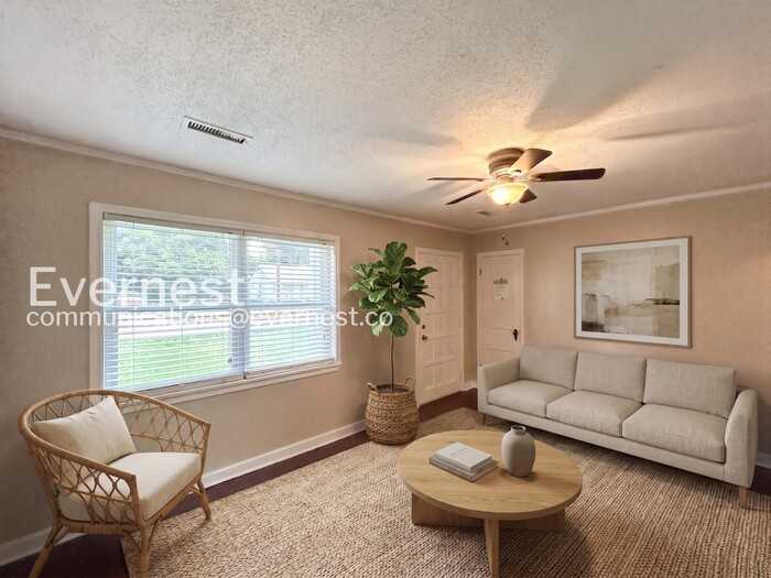4911 Buford Ave - Photo 7 of 22