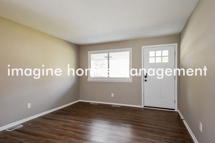 7656 Fern Dr - Photo 4 of 13
