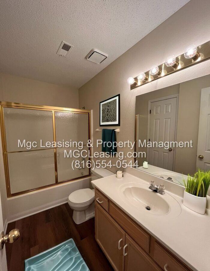 1845 Ne Knollbrook St - Photo 3 of 14