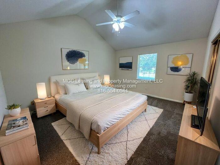 1845 Ne Knollbrook St - Photo 4 of 14