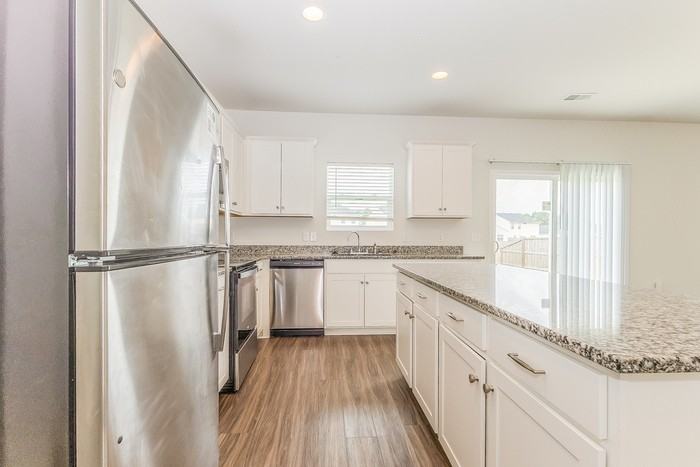 256 Clydesdale Cir - Photo 6 of 15