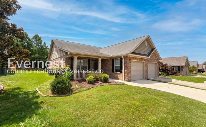 958 Colony Cir - Photo 2 of 28