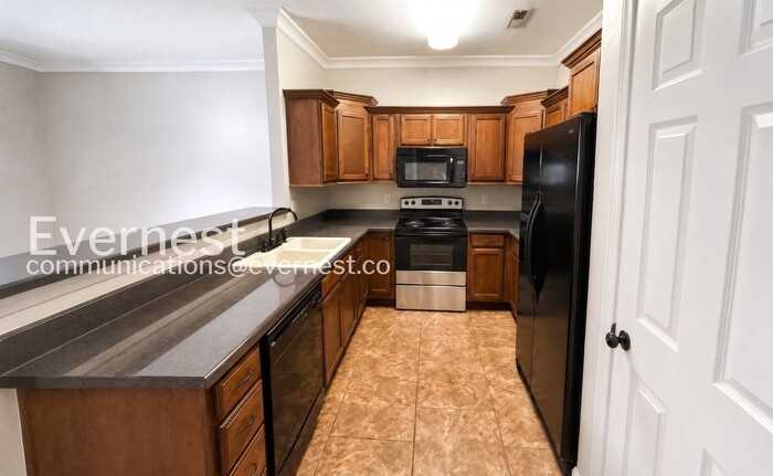 958 Colony Cir - Photo 4 of 28