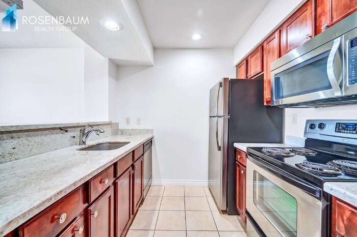 5135 N 10th St #15 - Photo 4 of 13