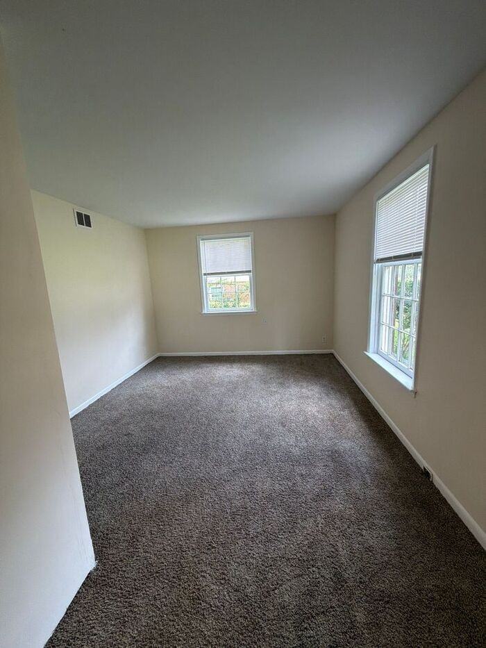 137 Sleepy Hollow Rd - Photo 2 of 19