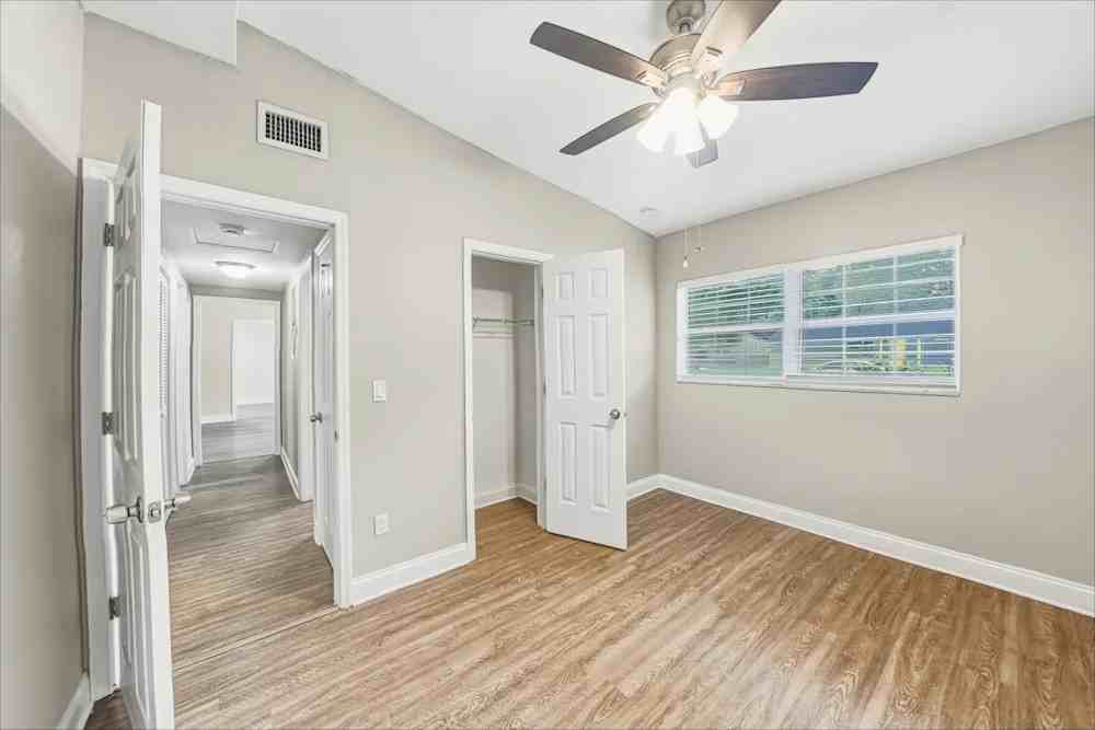 3623 Sutton Terrace - Photo 3 of 6
