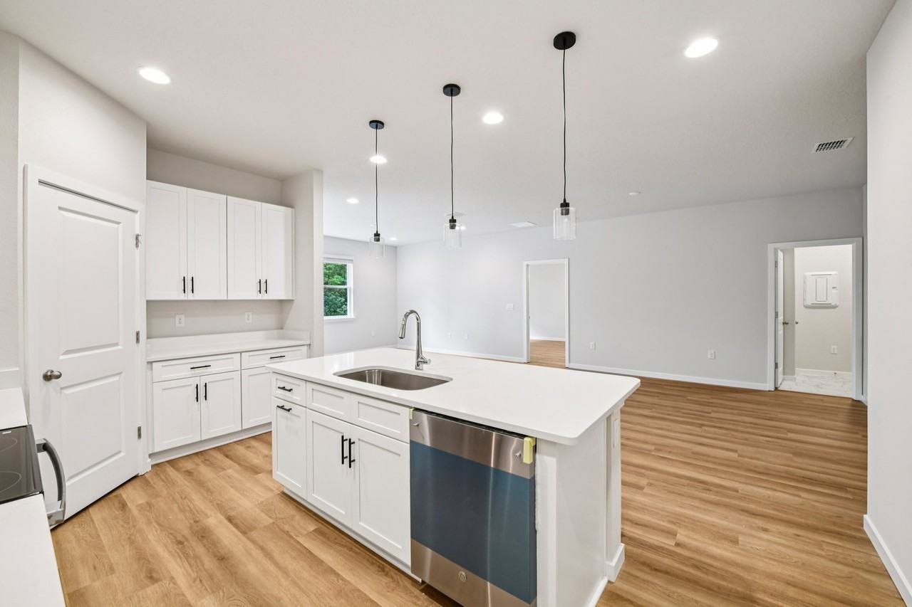 536 E Beresford Ave #NA - Photo 4 of 15