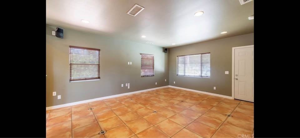 28943 Greenspot Rd #NA - Photo 6 of 8