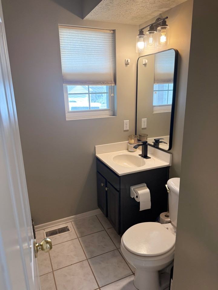 2707 Arrowhead Ln #NA - Photo 4 of 31