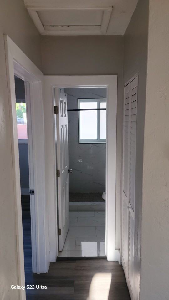 3611 Nw 2nd St #3611 - Photo 7 of 10