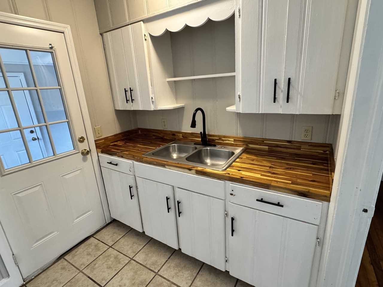 322 Hill St #NA - Photo 3 of 8