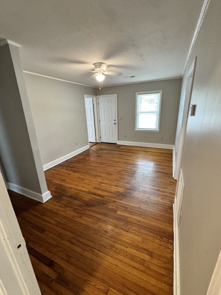 322 Hill St #NA - Photo 4 of 8