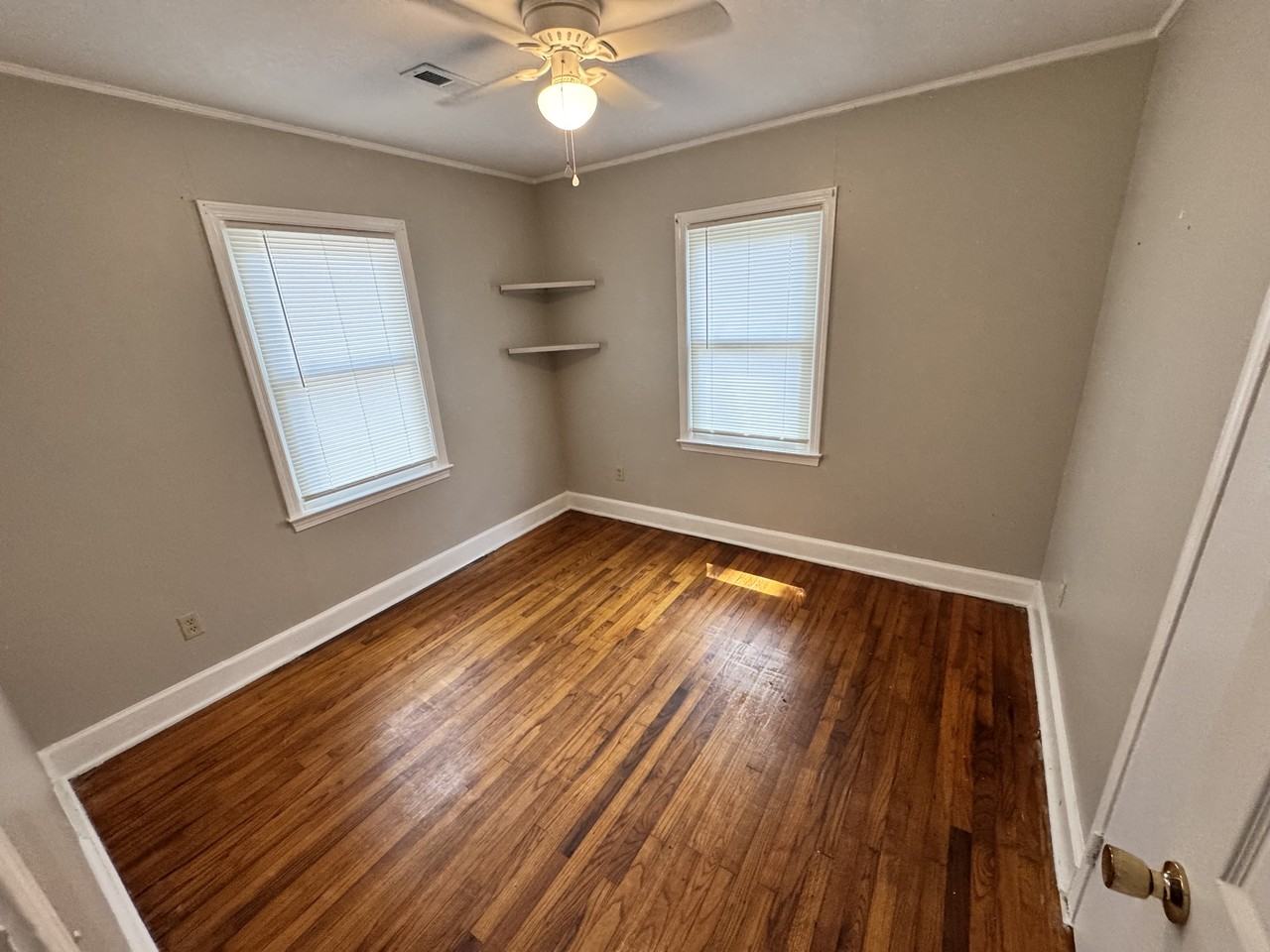 322 Hill St #NA - Photo 6 of 8