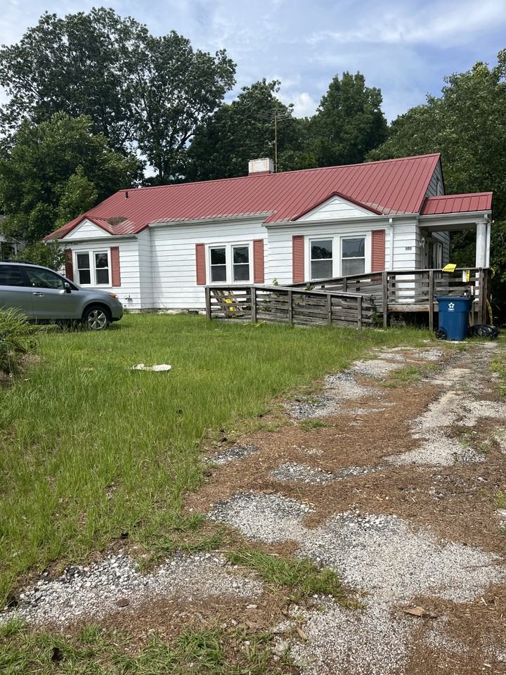 301 E Barrett St #NA - Photo 2 of 15