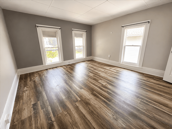 561 S Main St #3 - Photo 3 of 10