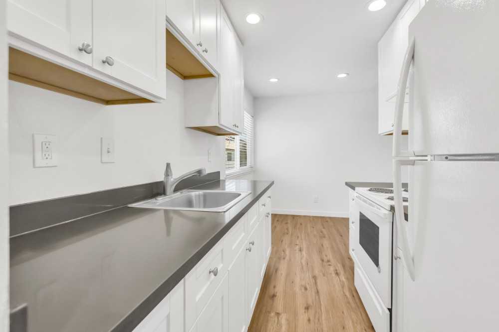 2405 Cava Ct #4 - Photo 4 of 15