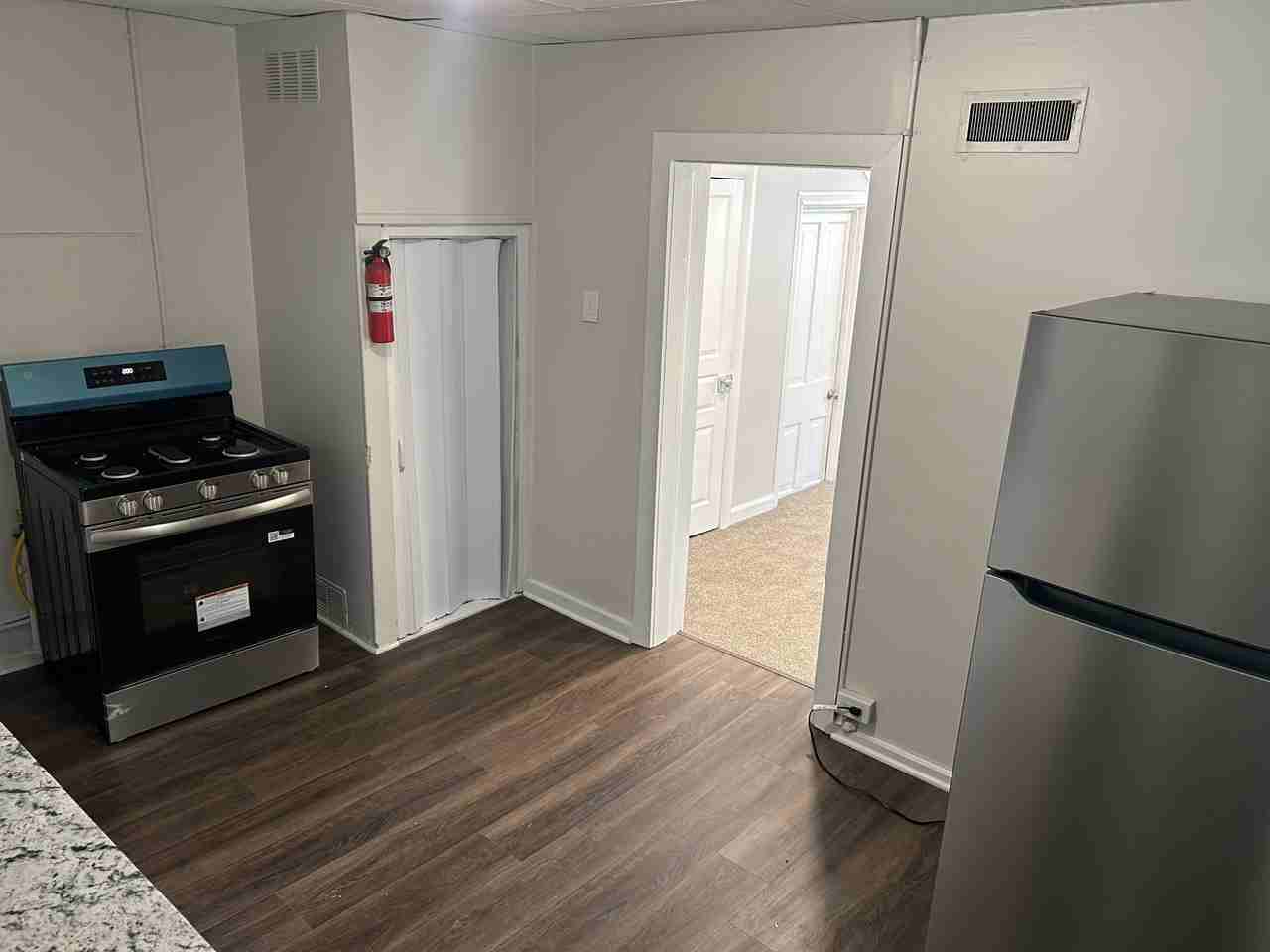 211 N 2nd St #NA - Photo 6 of 22