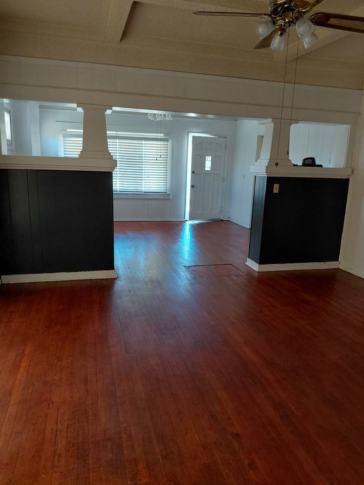1109 N Luna St #NA - Photo 4 of 4