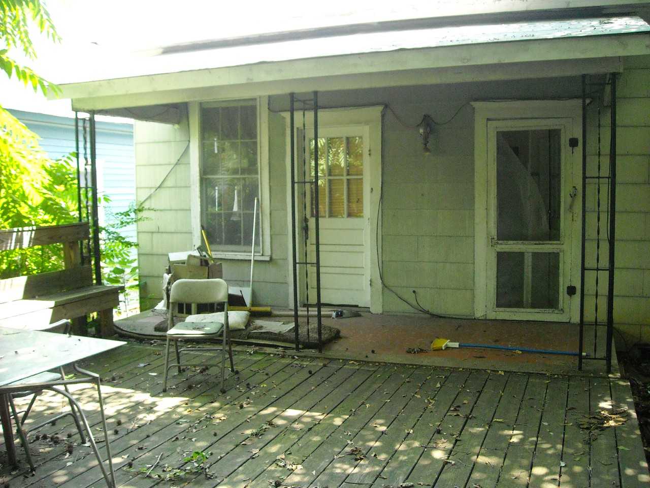 1044 State St Nw #NA - Photo 3 of 9
