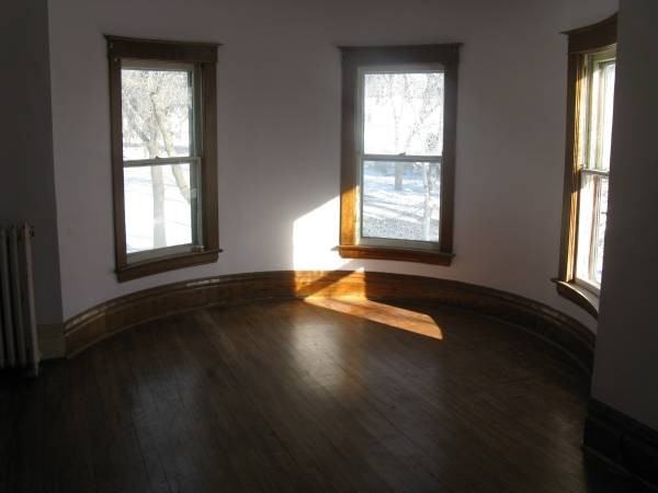 432 1st St #NA - Photo 2 of 8
