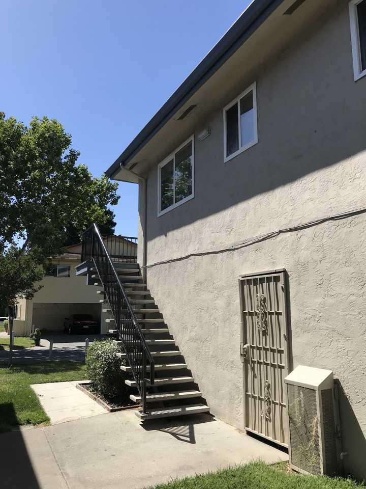 2118 Peppertree Way #4 - Photo 2 of 17
