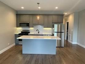 1347 W 47th St #2E - Photo 1 of 1