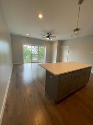 1347 W 47th St #2E - Photo 3 of 20