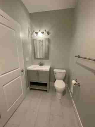 1347 W 47th St #2E - Photo 6 of 20