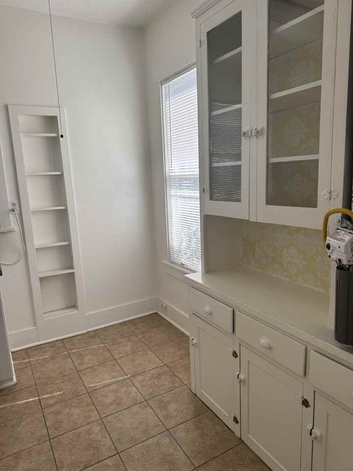 410 N Euclid Ave #8 - Photo 5 of 9